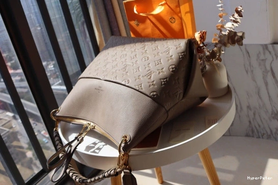 LOUIS VUITTON MAIDA HOBO 0722